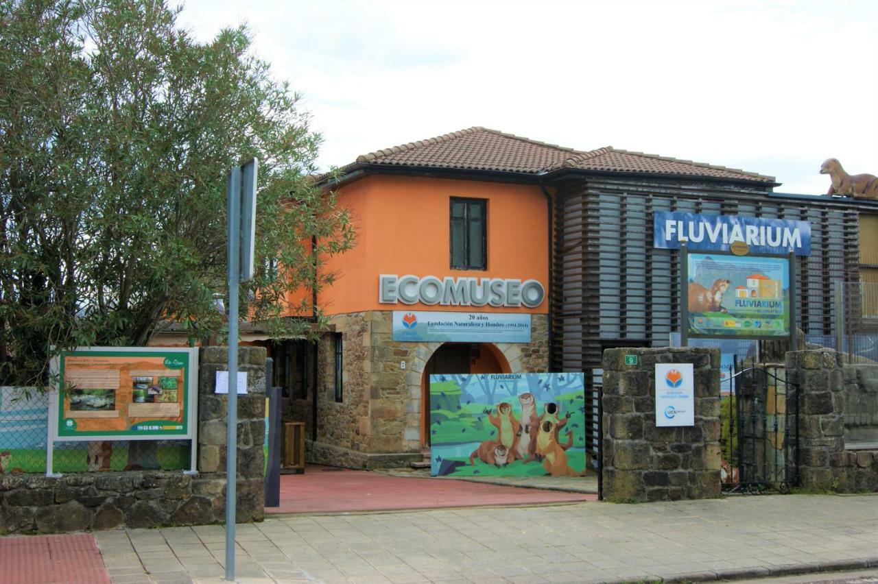 Hostal Lierganes Fluviarium Rooms Exterior foto