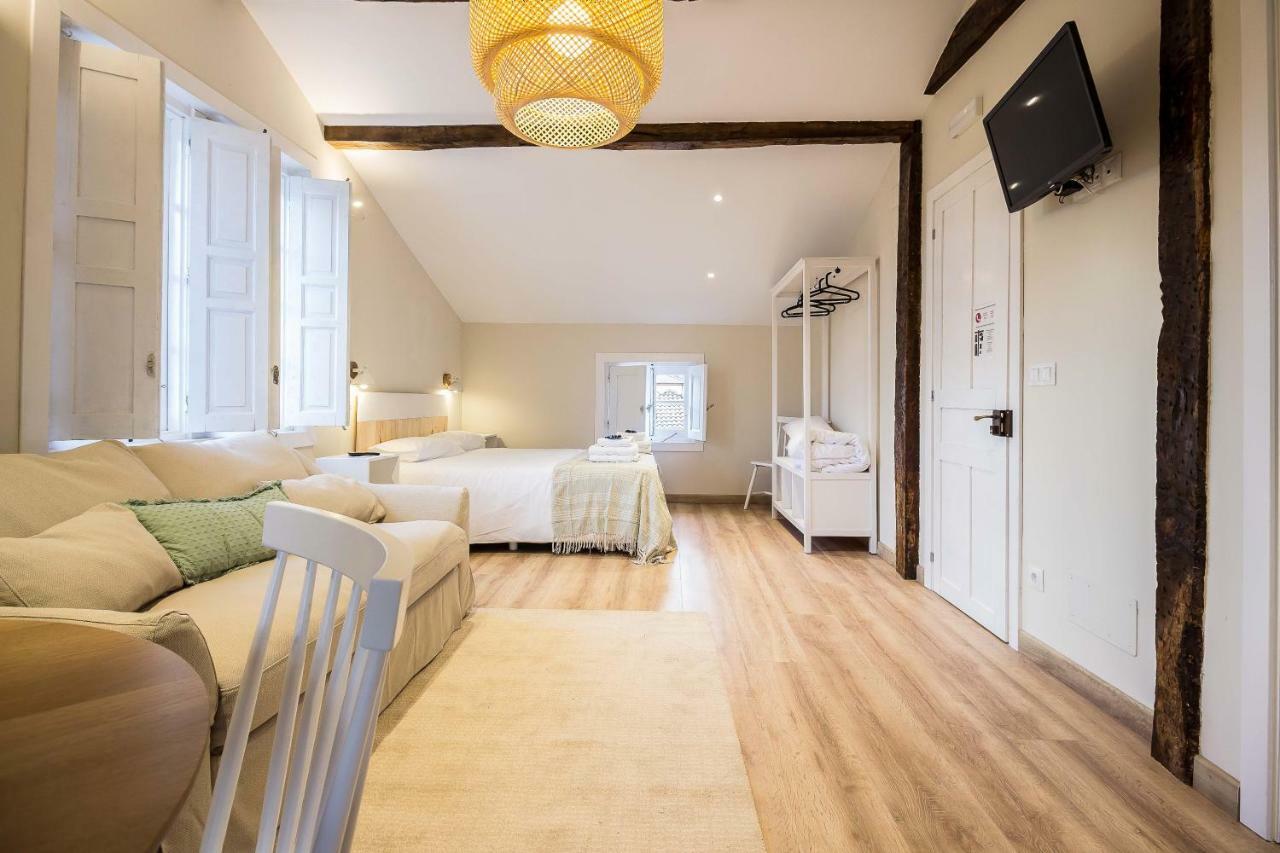 Hostal Lierganes Fluviarium Rooms Exterior foto